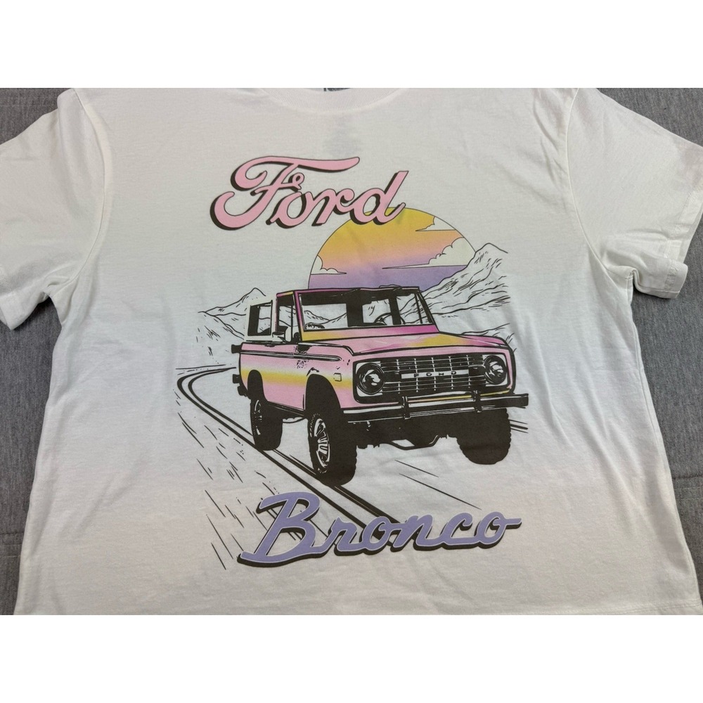 Ford bronco Classic Graphic White Cropped T-shirt Children's Kids XL (12-14) NWT - Picture 3 of 8